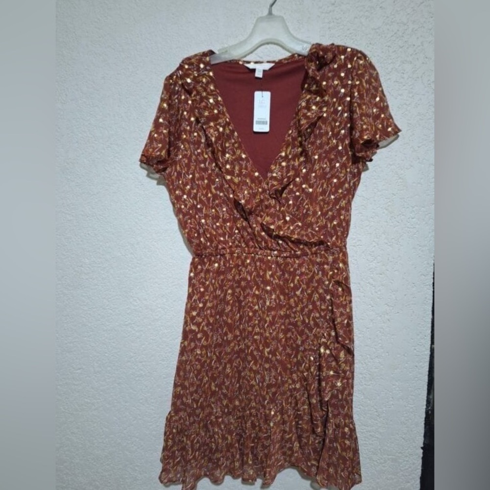 Floral Ruffle Wrap Dress - Red - Picture 14 of 16